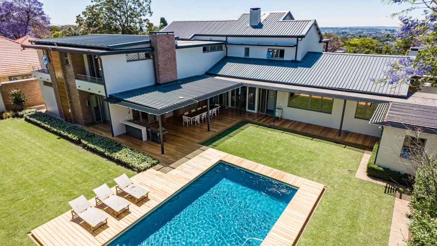 6 Bedroom Property for Sale in Waterkloof Estate Gauteng