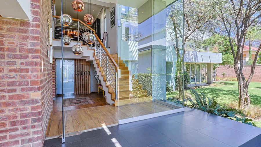 6 Bedroom Property for Sale in Waterkloof Estate Gauteng