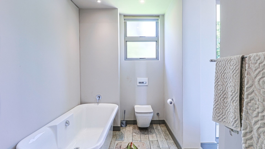 6 Bedroom Property for Sale in Waterkloof Estate Gauteng