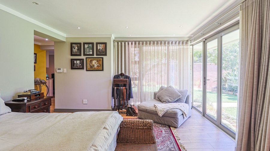 6 Bedroom Property for Sale in Waterkloof Estate Gauteng