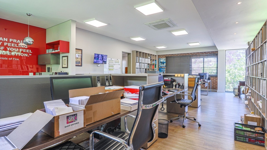 6 Bedroom Property for Sale in Waterkloof Estate Gauteng