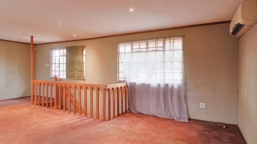 2 Bedroom Property for Sale in Garsfontein Gauteng