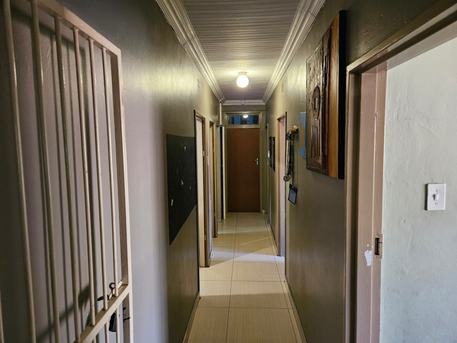 To Let 4 Bedroom Property for Rent in Vanderbijlpark SE 2 Gauteng