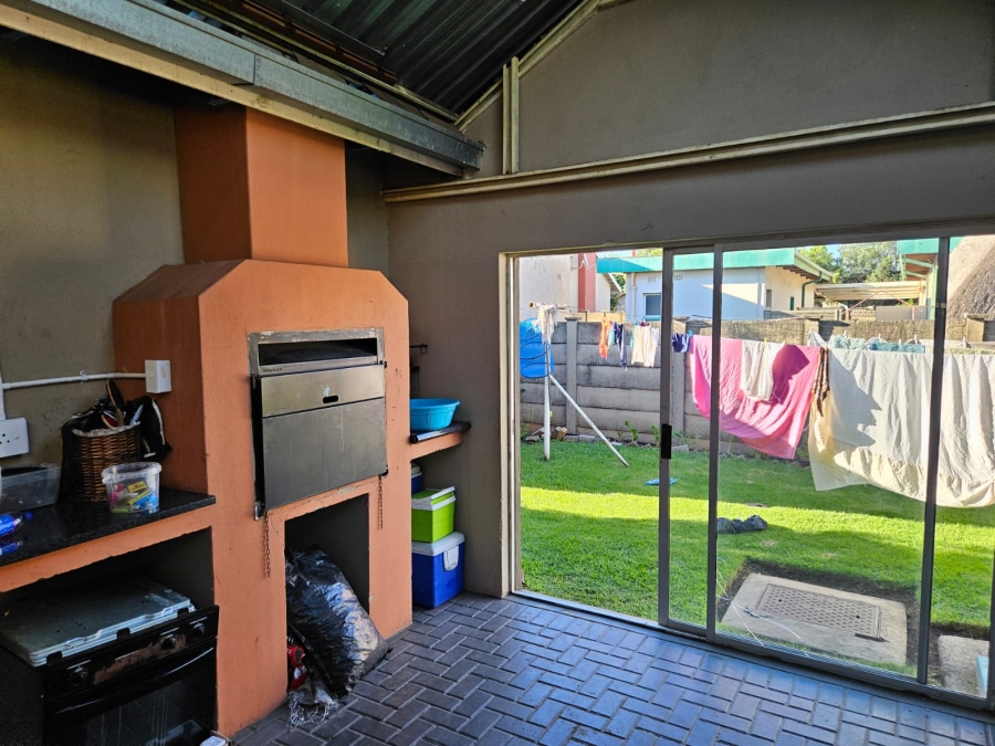 To Let 4 Bedroom Property for Rent in Vanderbijlpark SE 2 Gauteng