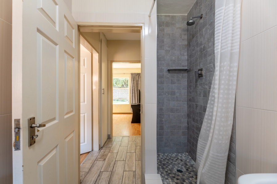 2 Bedroom Property for Sale in Buccleuch Gauteng