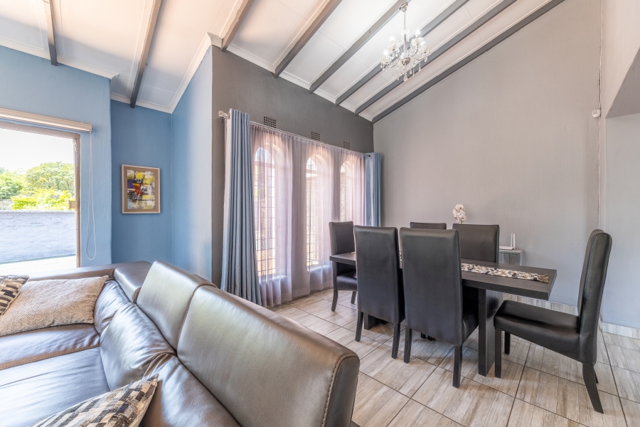 3 Bedroom Property for Sale in Buccleuch Gauteng