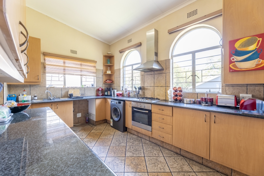 3 Bedroom Property for Sale in Buccleuch Gauteng