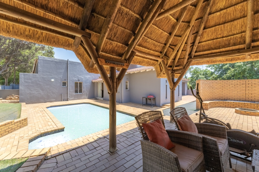 3 Bedroom Property for Sale in Buccleuch Gauteng