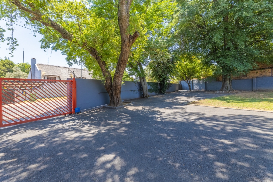 3 Bedroom Property for Sale in Buccleuch Gauteng