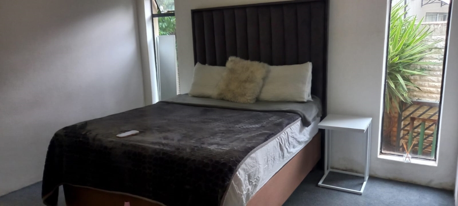 To Let 1 Bedroom Property for Rent in Blairgowrie Gauteng