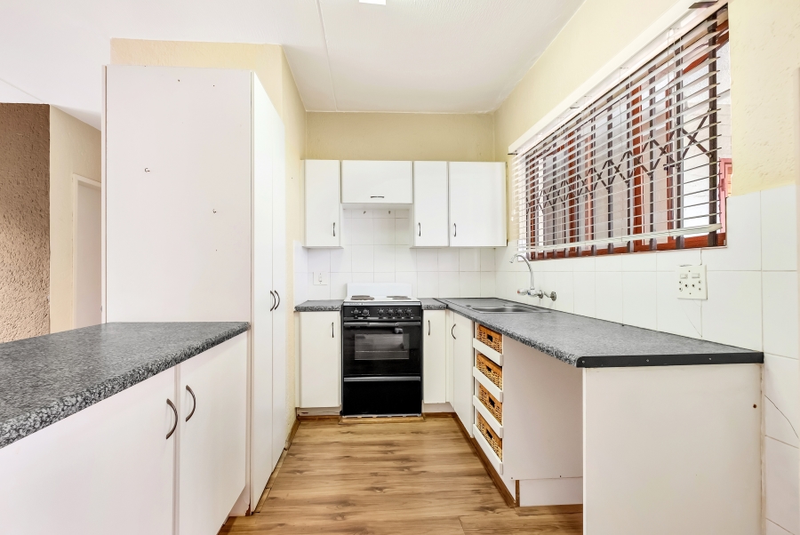 1 Bedroom Property for Sale in Westdene Gauteng