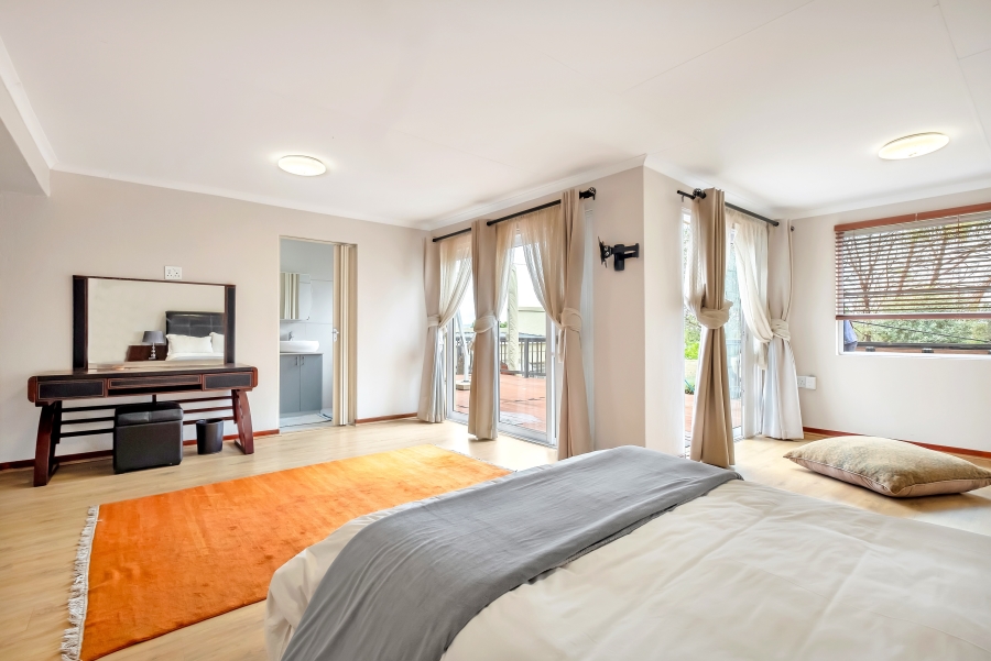 3 Bedroom Property for Sale in Linden Gauteng