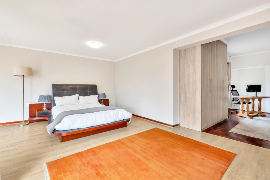 3 Bedroom Property for Sale in Linden Gauteng