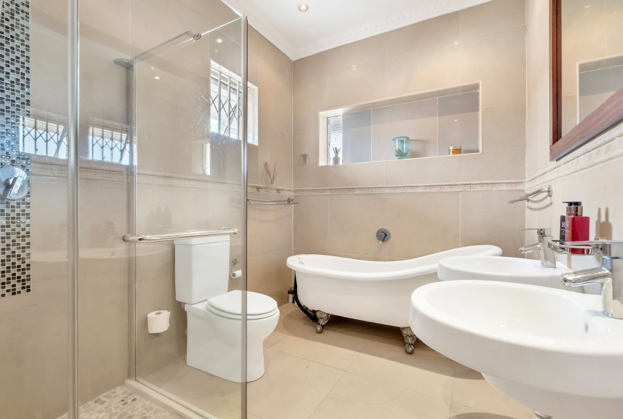 3 Bedroom Property for Sale in Linden Gauteng