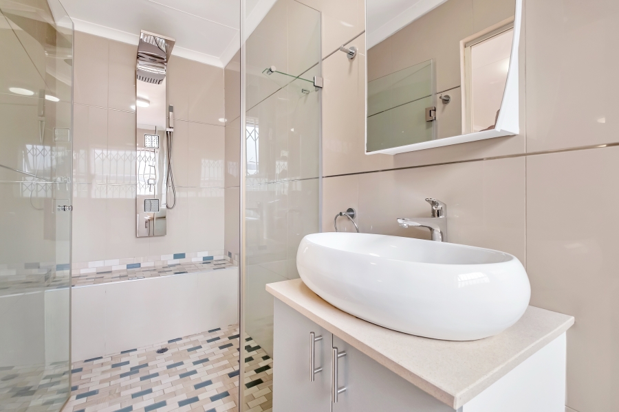 3 Bedroom Property for Sale in Linden Gauteng