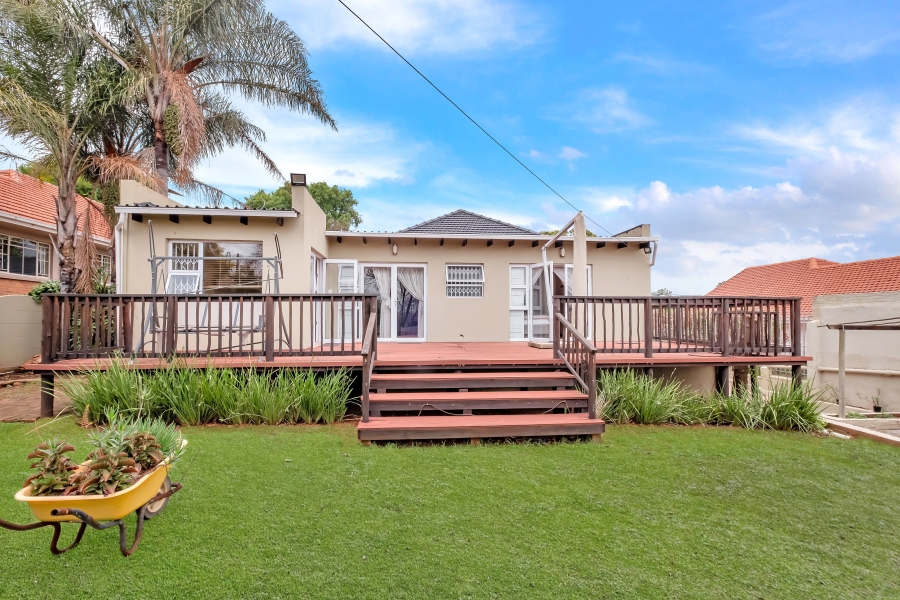 3 Bedroom Property for Sale in Linden Gauteng