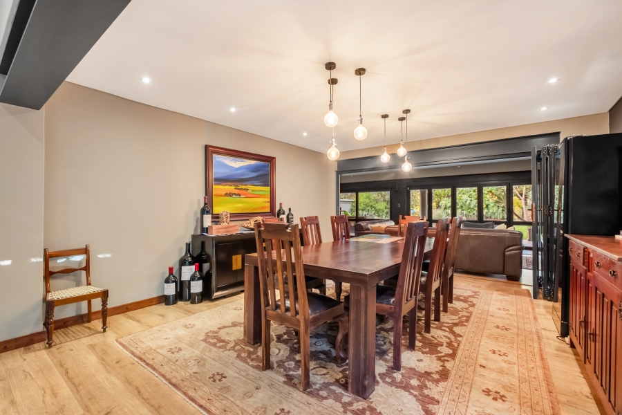 6 Bedroom Property for Sale in Linden Gauteng