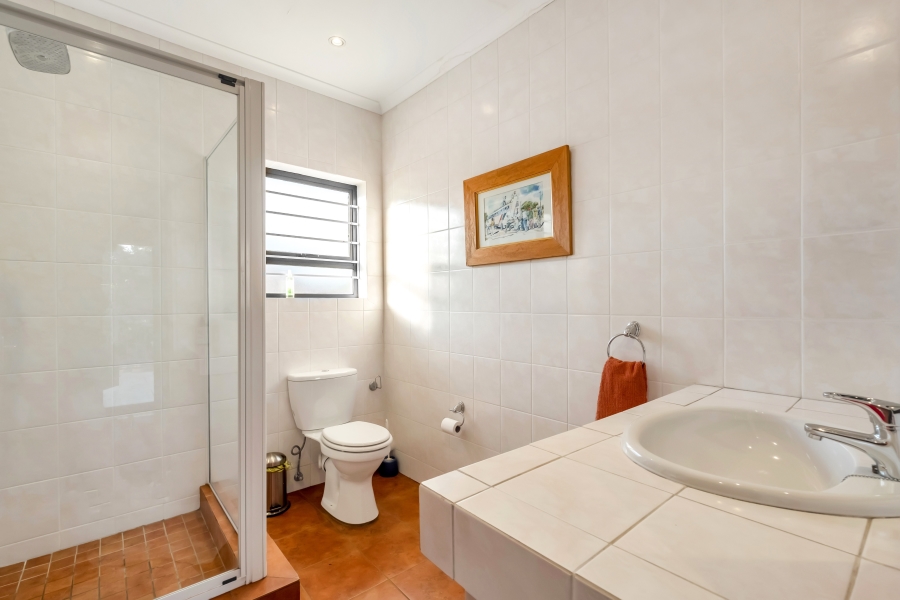 6 Bedroom Property for Sale in Linden Gauteng