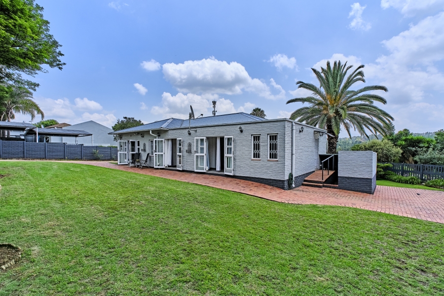 4 Bedroom Property for Sale in Lakeside Gauteng