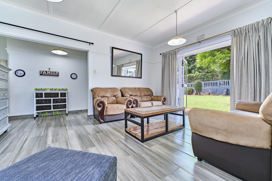 4 Bedroom Property for Sale in Lakeside Gauteng