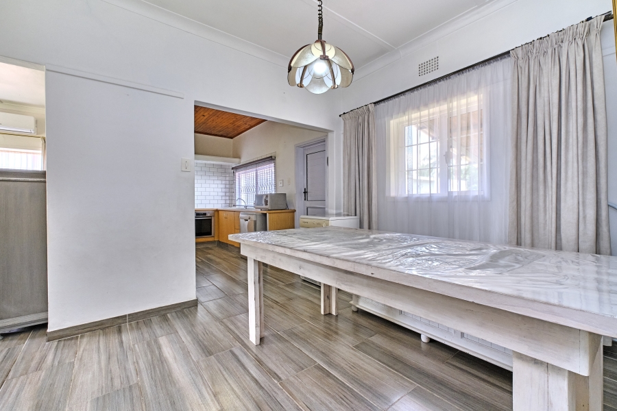 4 Bedroom Property for Sale in Lakeside Gauteng