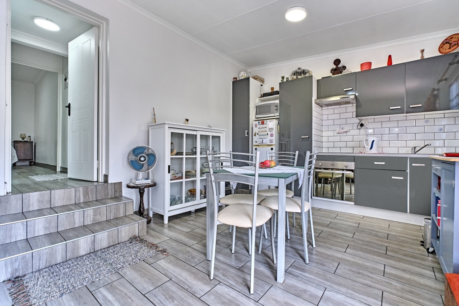 4 Bedroom Property for Sale in Lakeside Gauteng