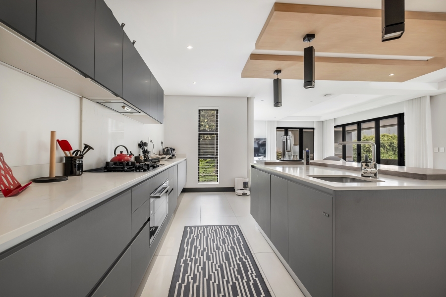 4 Bedroom Property for Sale in Atholl Gauteng