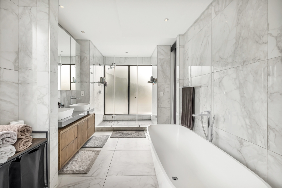 4 Bedroom Property for Sale in Atholl Gauteng