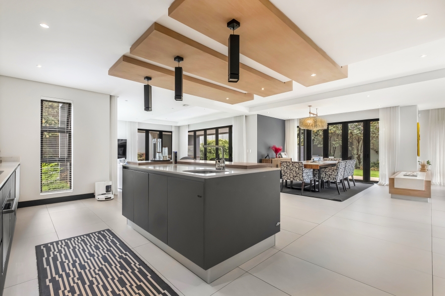 4 Bedroom Property for Sale in Atholl Gauteng