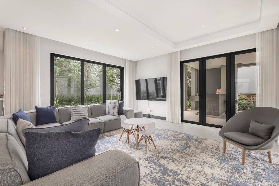 4 Bedroom Property for Sale in Atholl Gauteng