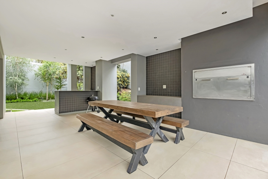 4 Bedroom Property for Sale in Atholl Gauteng