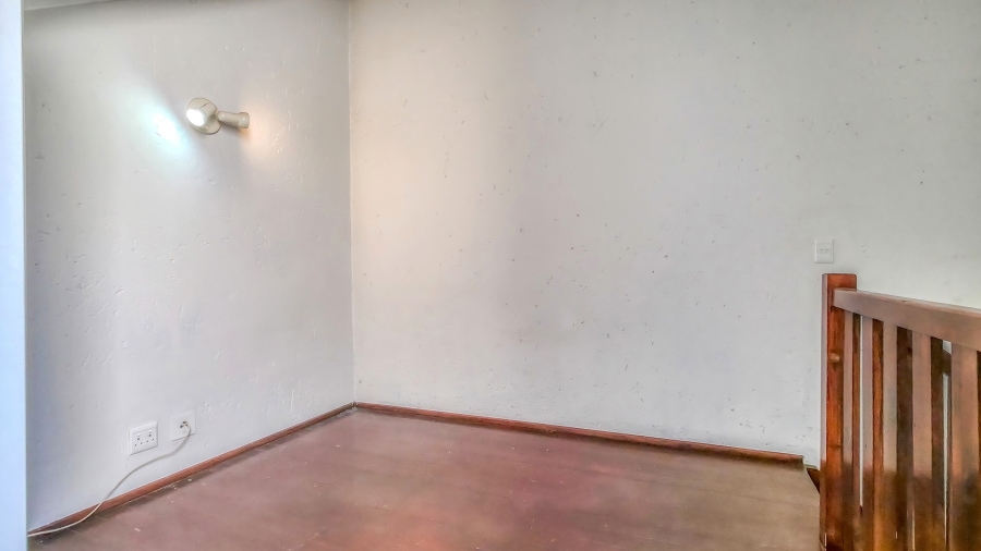 0 Bedroom Property for Sale in Lonehill Gauteng