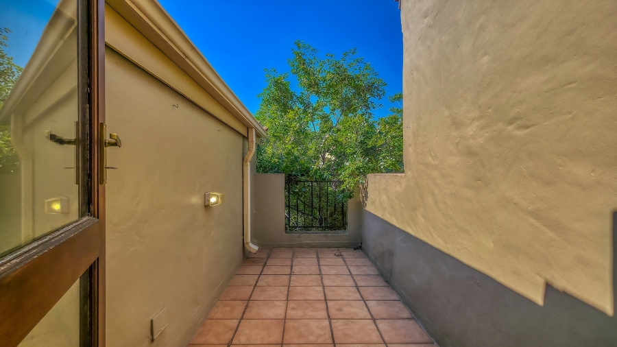 0 Bedroom Property for Sale in Lonehill Gauteng