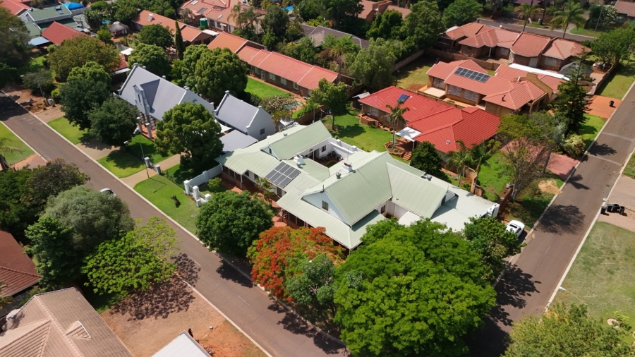 5 Bedroom Property for Sale in Ninapark Gauteng