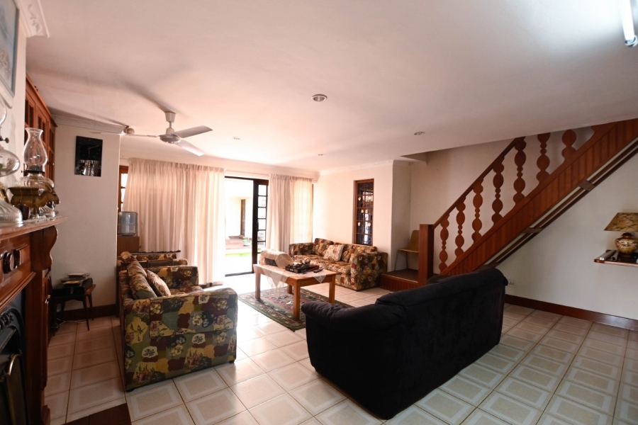 5 Bedroom Property for Sale in Ninapark Gauteng