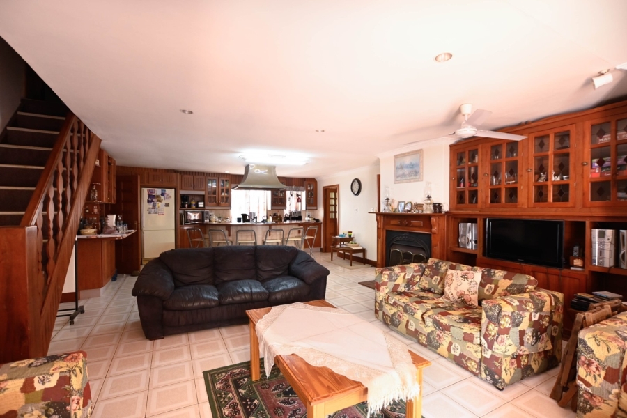 5 Bedroom Property for Sale in Ninapark Gauteng