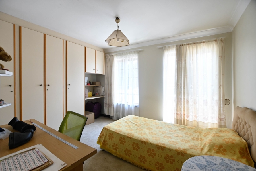 5 Bedroom Property for Sale in Ninapark Gauteng