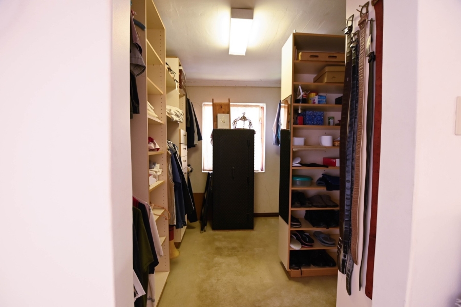 5 Bedroom Property for Sale in Ninapark Gauteng