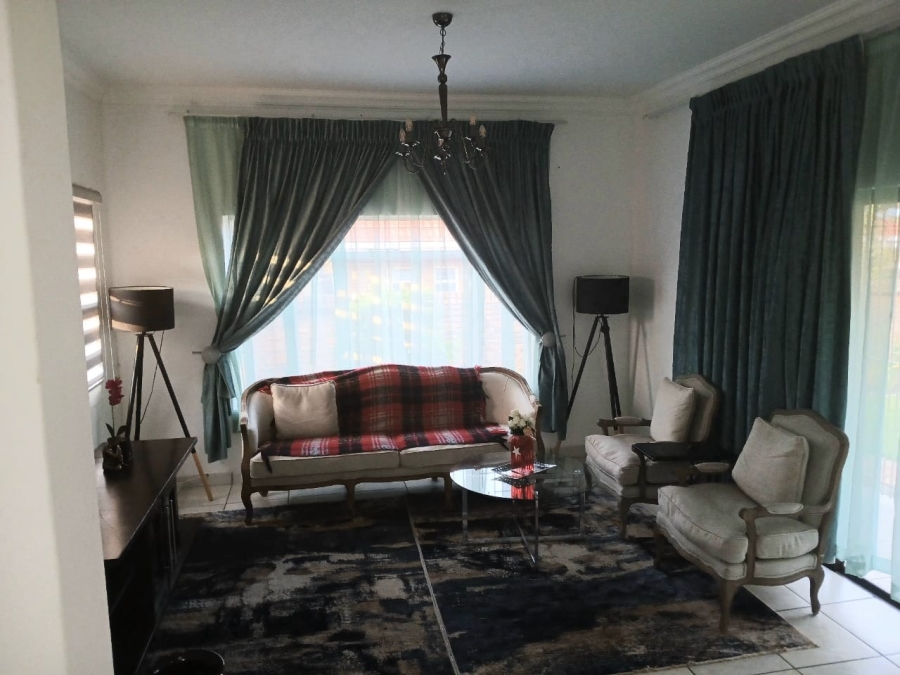 3 Bedroom Property for Sale in Florauna Gauteng