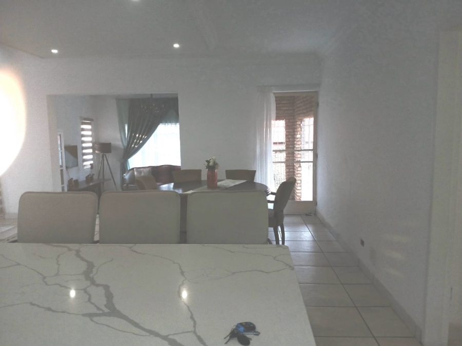 3 Bedroom Property for Sale in Florauna Gauteng