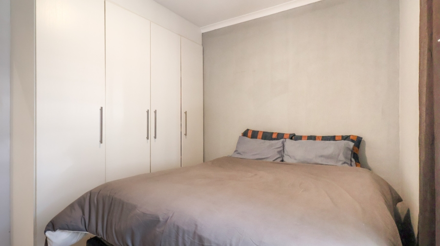 To Let 2 Bedroom Property for Rent in Douglasdale Gauteng