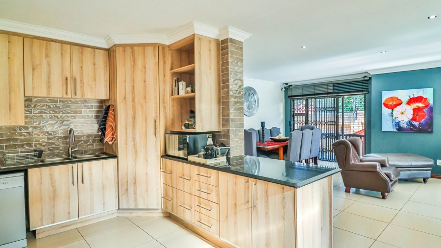 3 Bedroom Property for Sale in New Redruth Gauteng