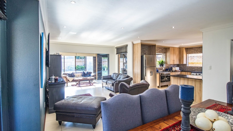 3 Bedroom Property for Sale in New Redruth Gauteng