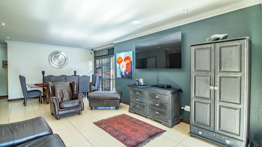 3 Bedroom Property for Sale in New Redruth Gauteng