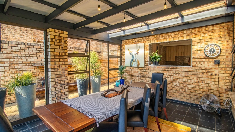 3 Bedroom Property for Sale in New Redruth Gauteng