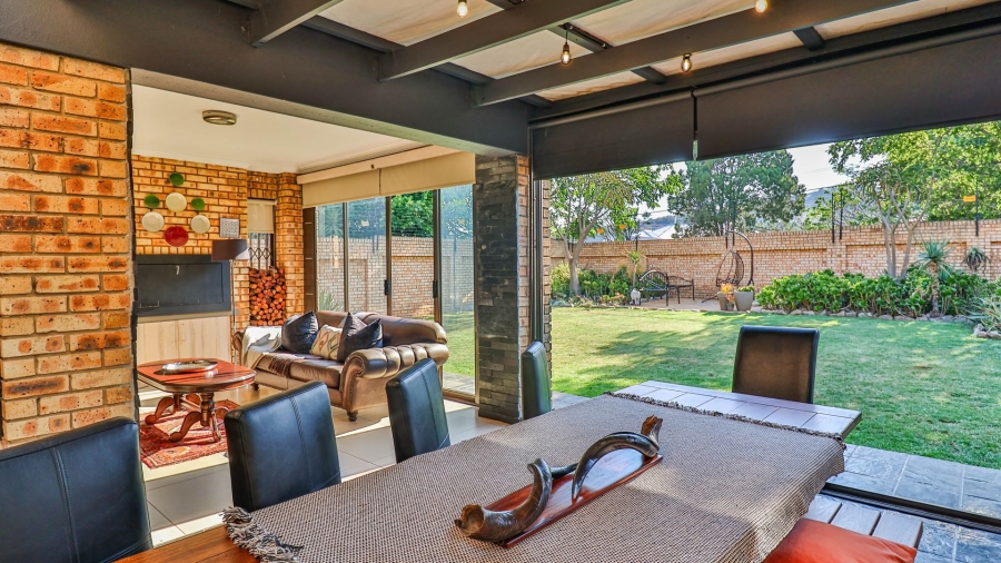 3 Bedroom Property for Sale in New Redruth Gauteng