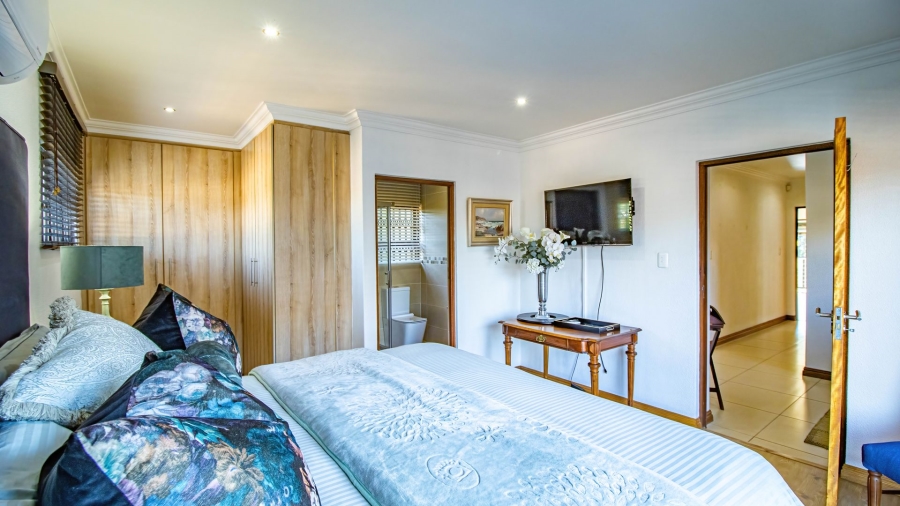 3 Bedroom Property for Sale in New Redruth Gauteng