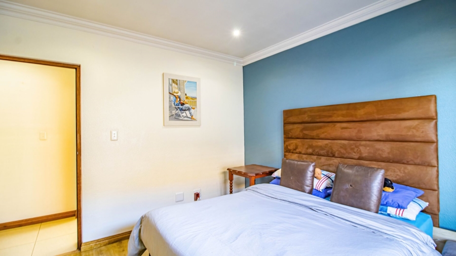 3 Bedroom Property for Sale in New Redruth Gauteng