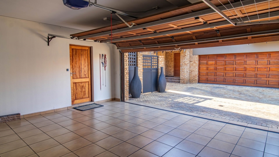 3 Bedroom Property for Sale in New Redruth Gauteng