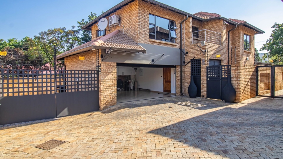 3 Bedroom Property for Sale in New Redruth Gauteng